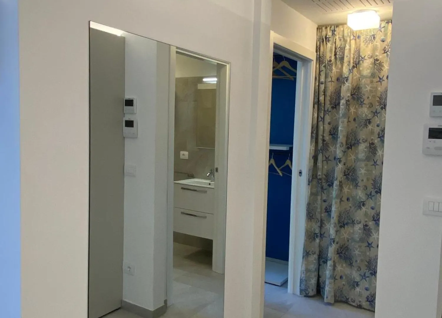 Luxury Blue Paradise Alassio 0*,  İtalya